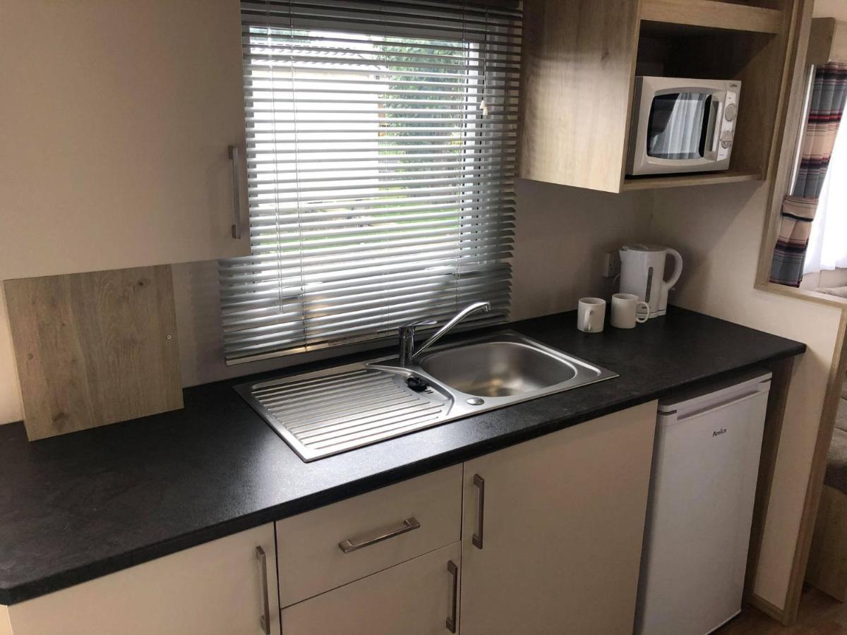 Ash Standard Holiday Home 채플 세인트 레오나즈 외부 사진